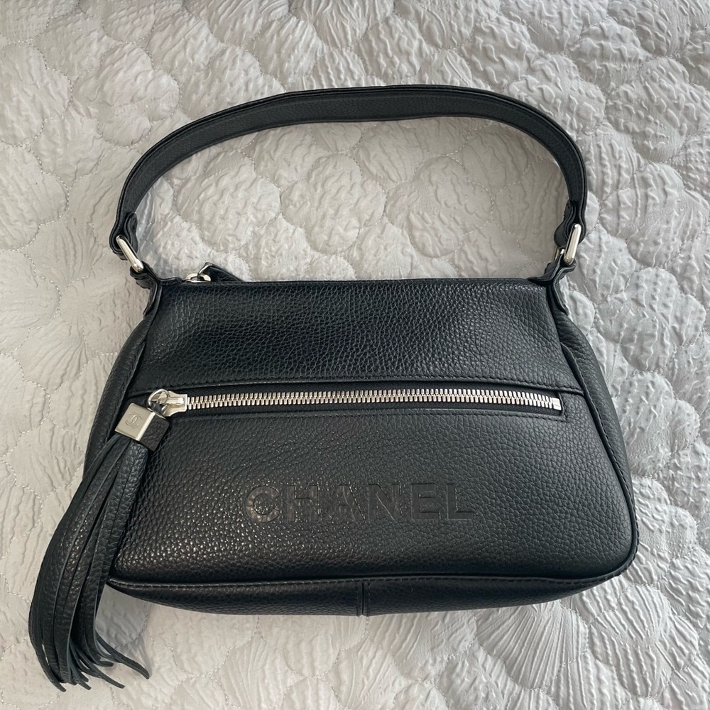 CHANEL BLACK LEATHER LAX TASSEL SHOULDER BAG BAGUETTE EMBOSSED